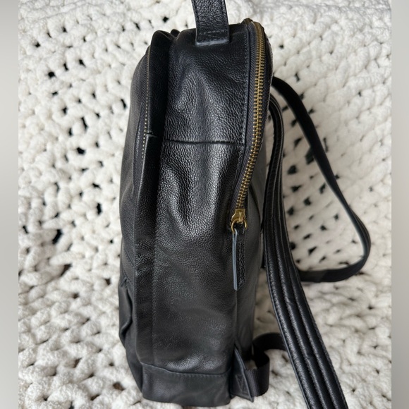 Fossil Sherri Leather Backpack. EUC!! - Picture 6 of 15